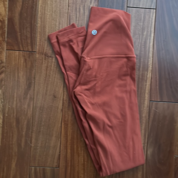 Align lululemon leggings - Picture 2 of 5